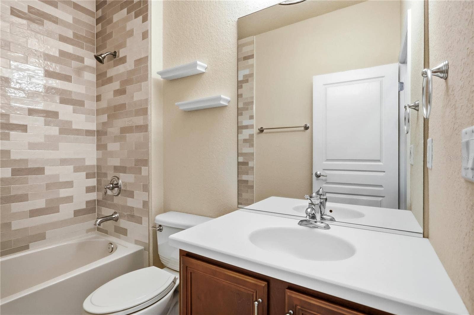 13231 ROXBORO ROAD, Windermere, FL 34786 Guest Bath