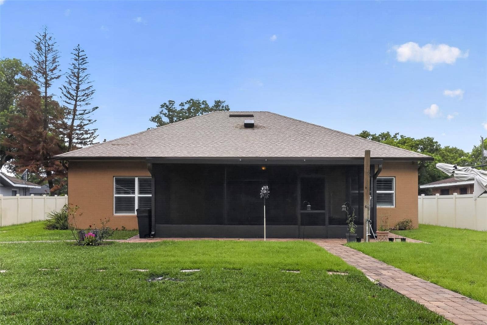 27728 LISA DRIVE, Tavares, FL 32778