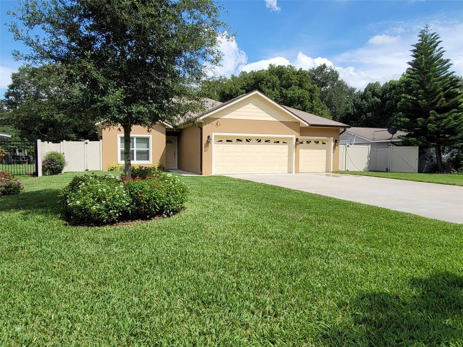 Property photo for 27728 LISA DRIVE, Tavares, FL