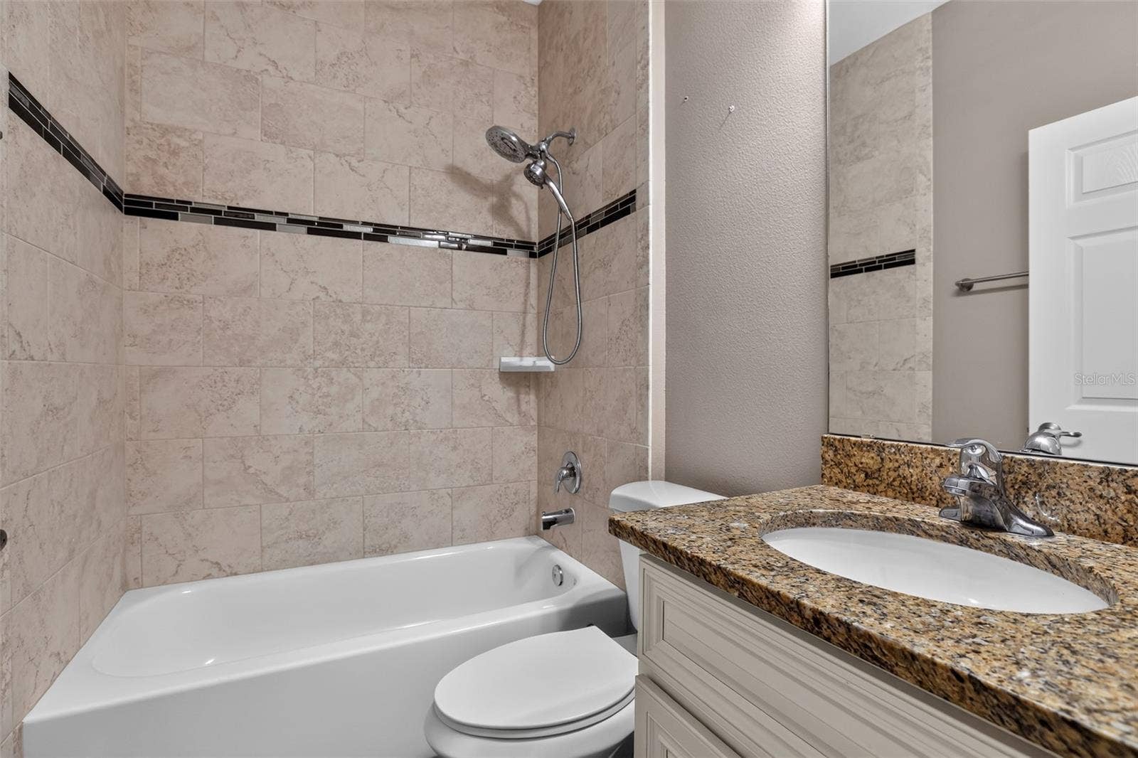 27728 LISA DRIVE, Tavares, FL 32778