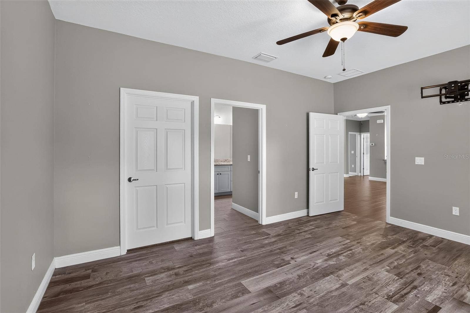 27728 LISA DRIVE, Tavares, FL 32778