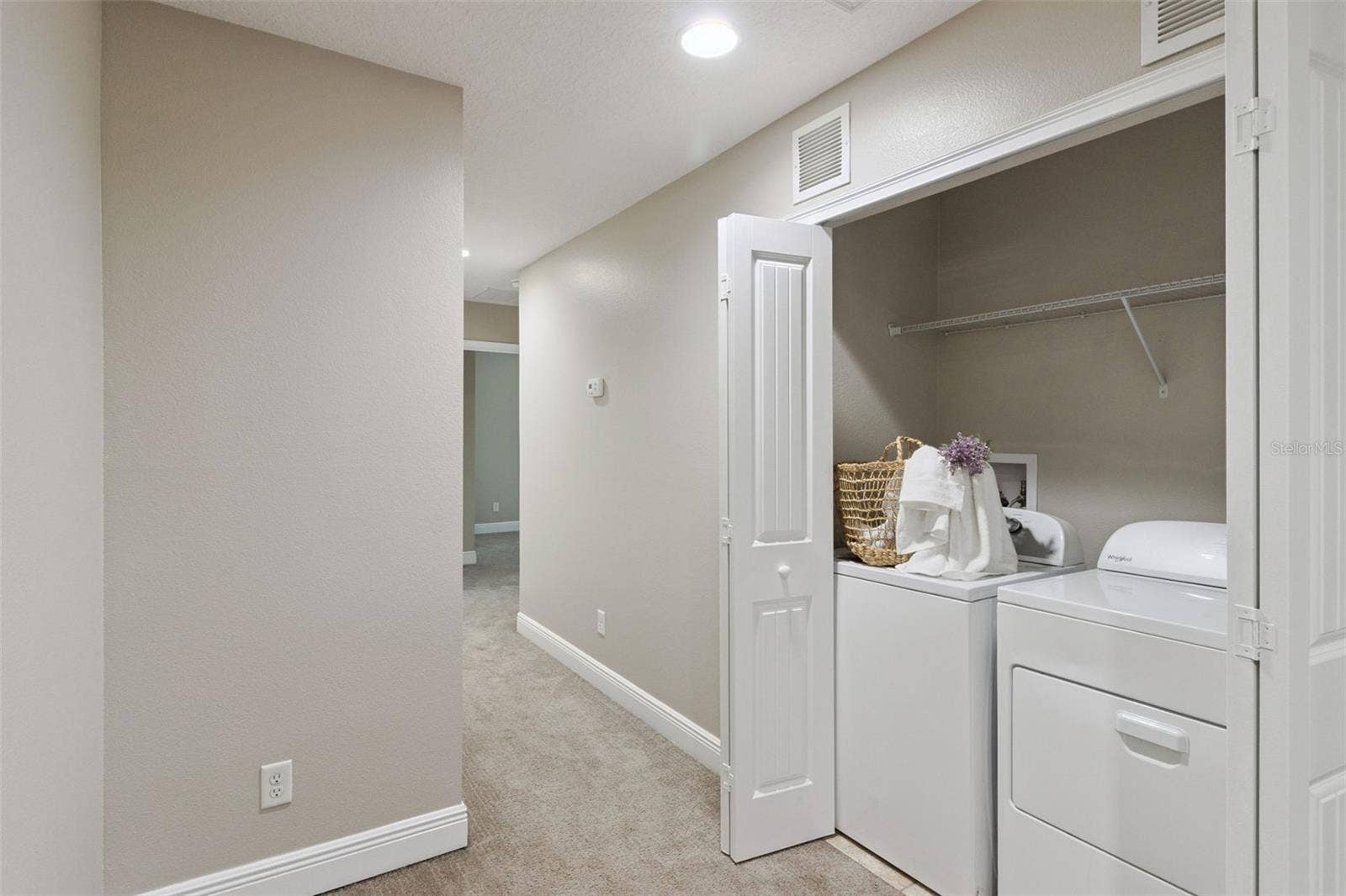 2544 MAYER STREET, Orlando, FL 32806 2544 Laundry