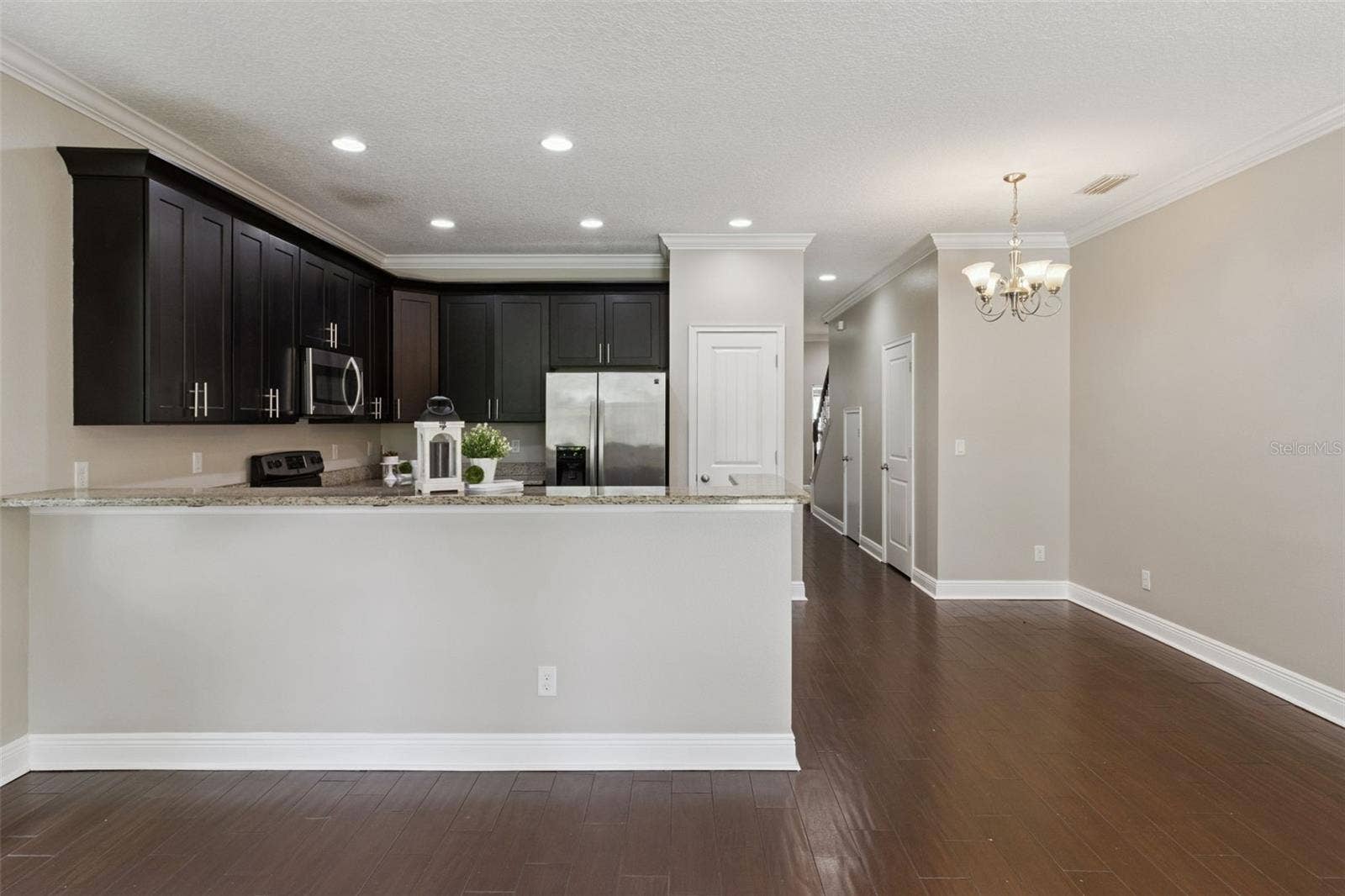 2544 MAYER STREET, Orlando, FL 32806 2544 kitchen
