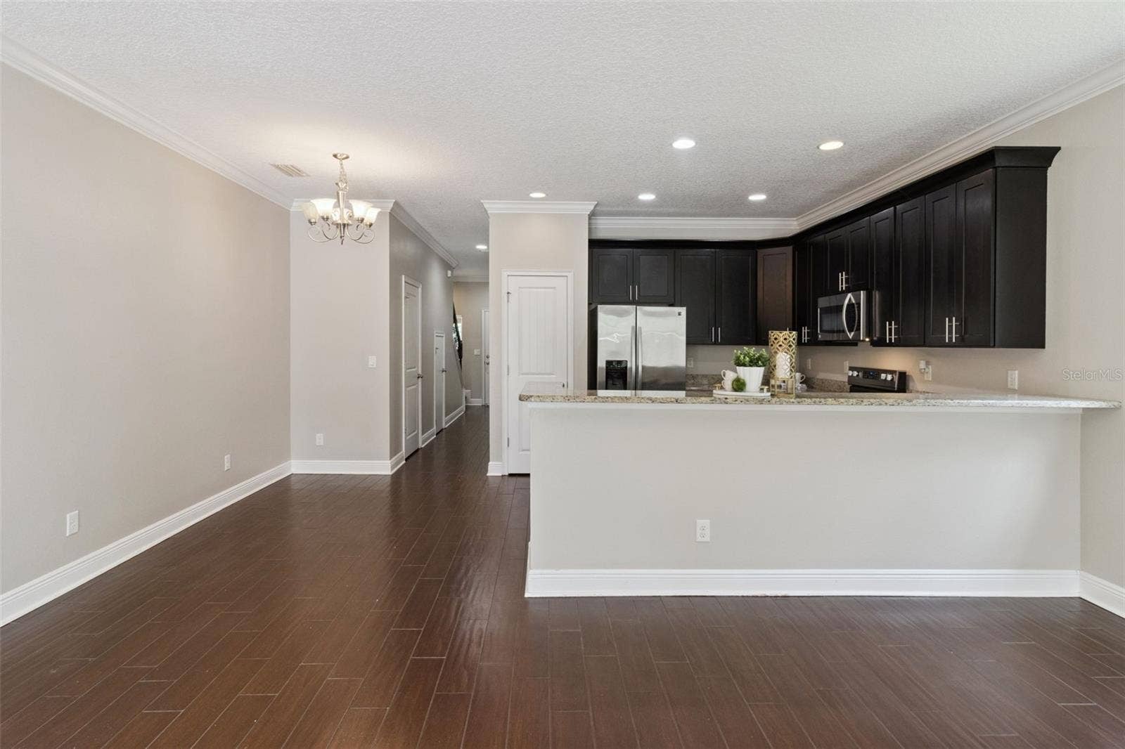 2544 MAYER STREET, Orlando, FL 32806 2546 kitchen