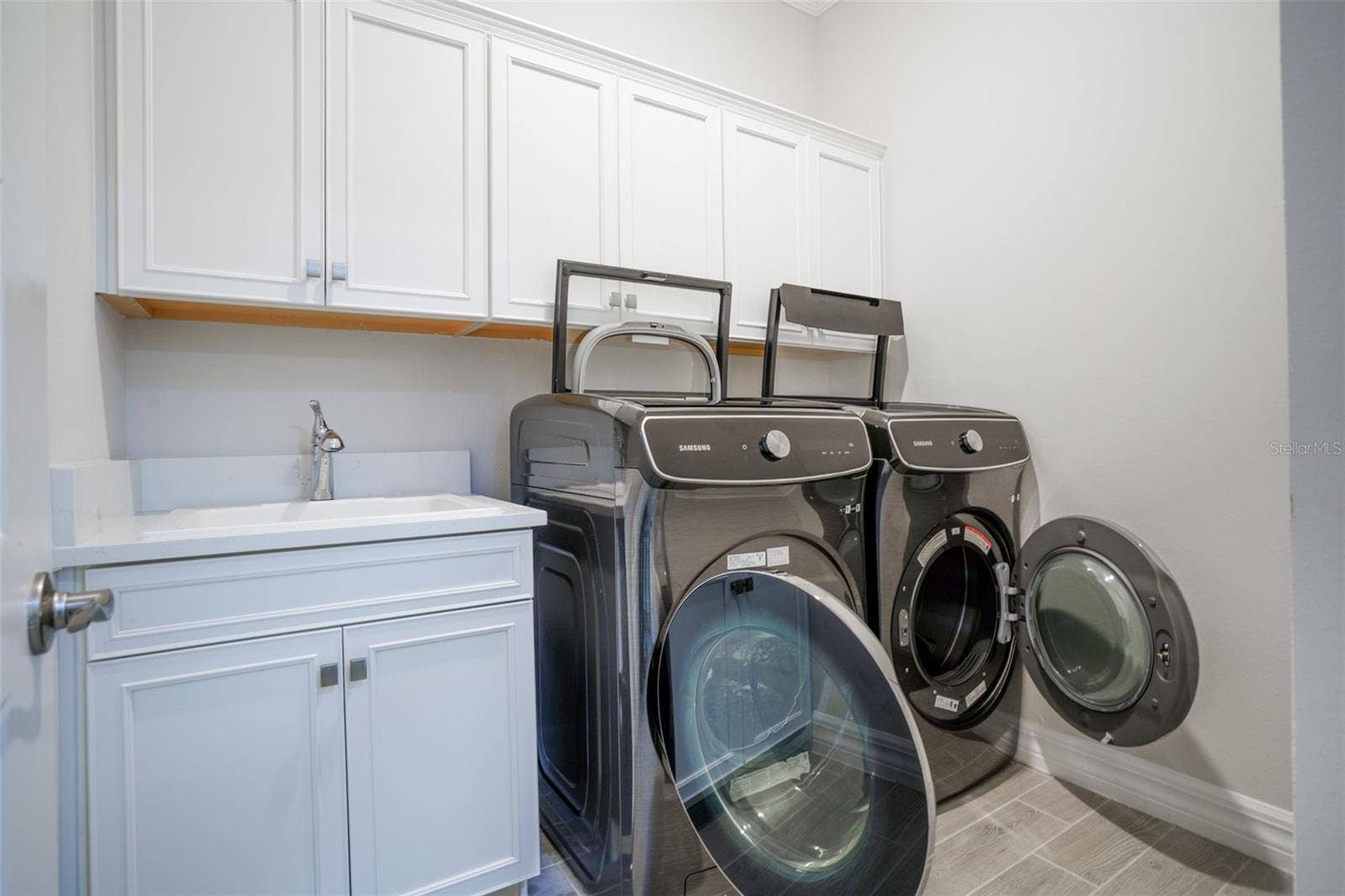 17854 HITHER HILLS CIRCLE, Winter Garden, FL 34787 17854 HITHER HILLS CIRCLE, Winter Garden, FL 34787