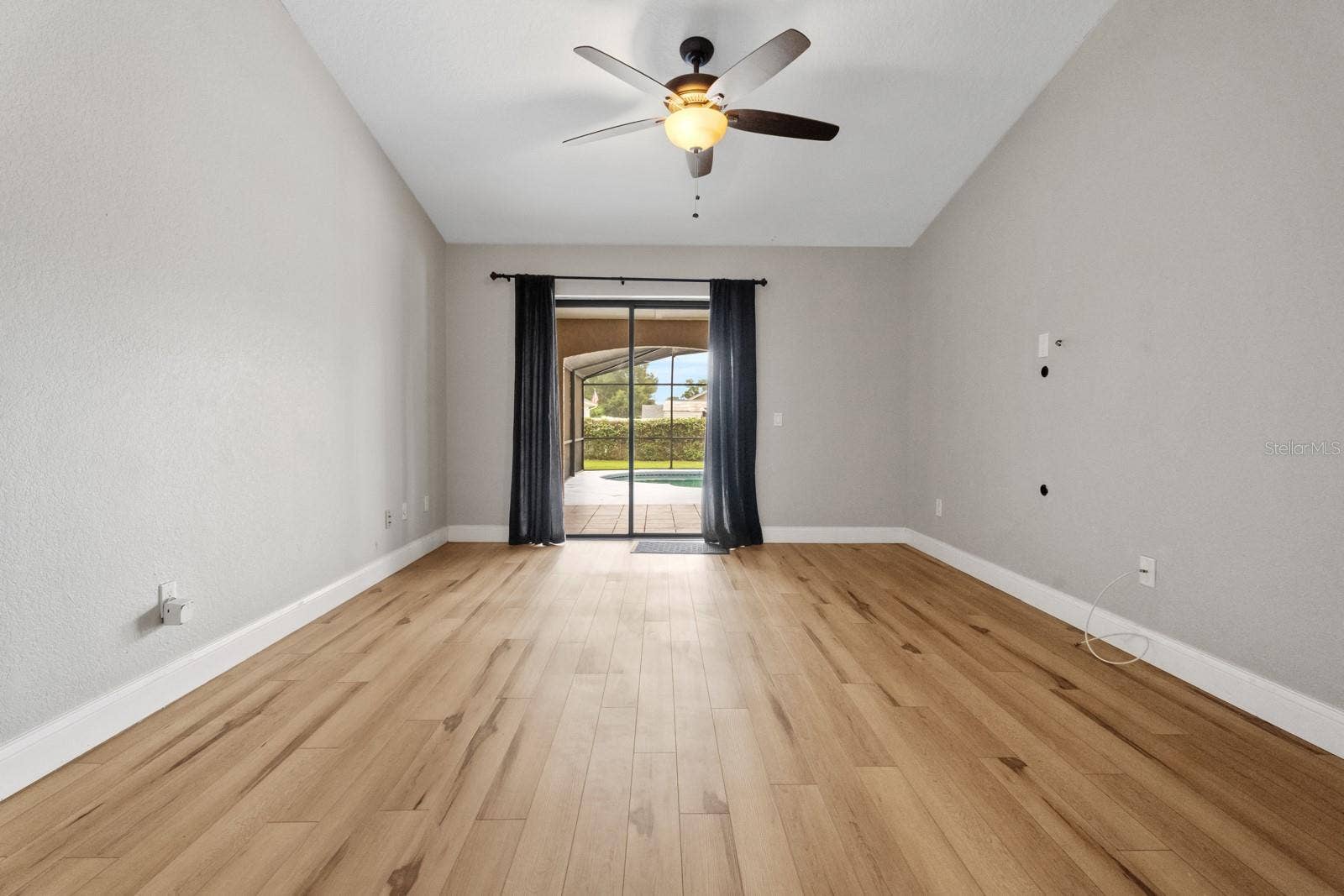 7437 PINEMOUNT DRIVE, Orlando, FL 32819