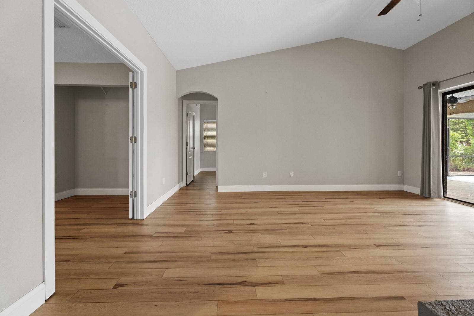 7437 PINEMOUNT DRIVE, Orlando, FL 32819