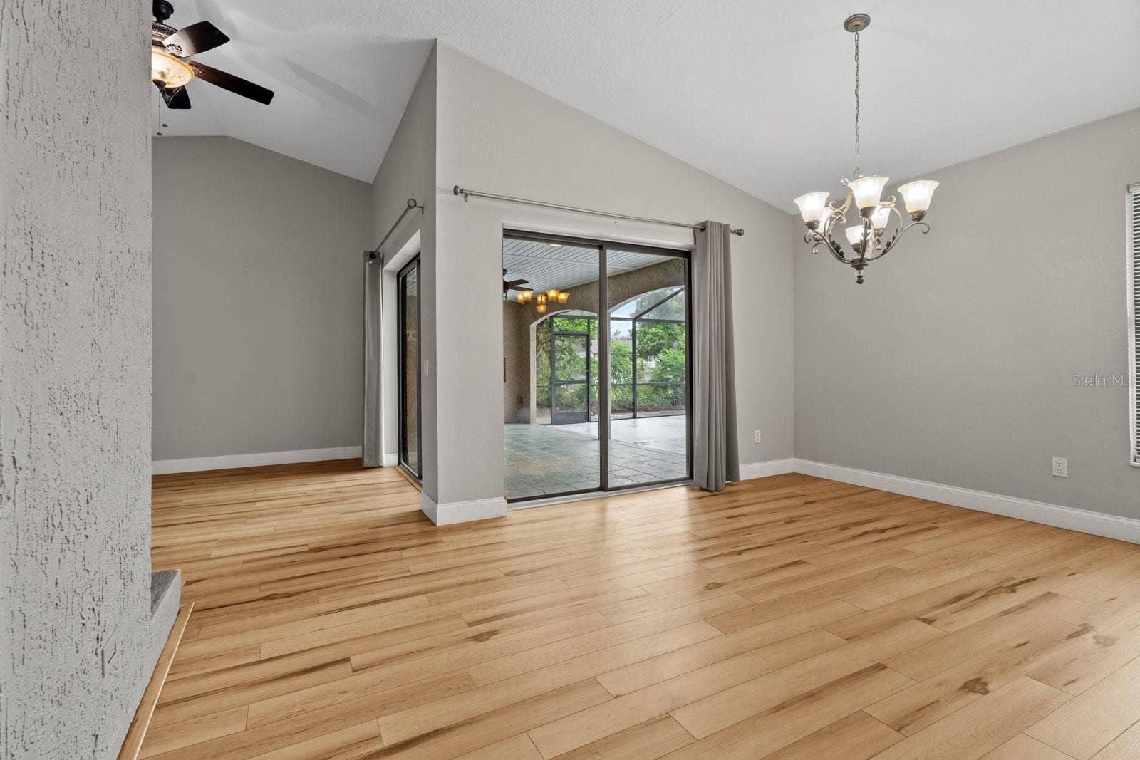 7437 PINEMOUNT DRIVE, Orlando, FL 32819