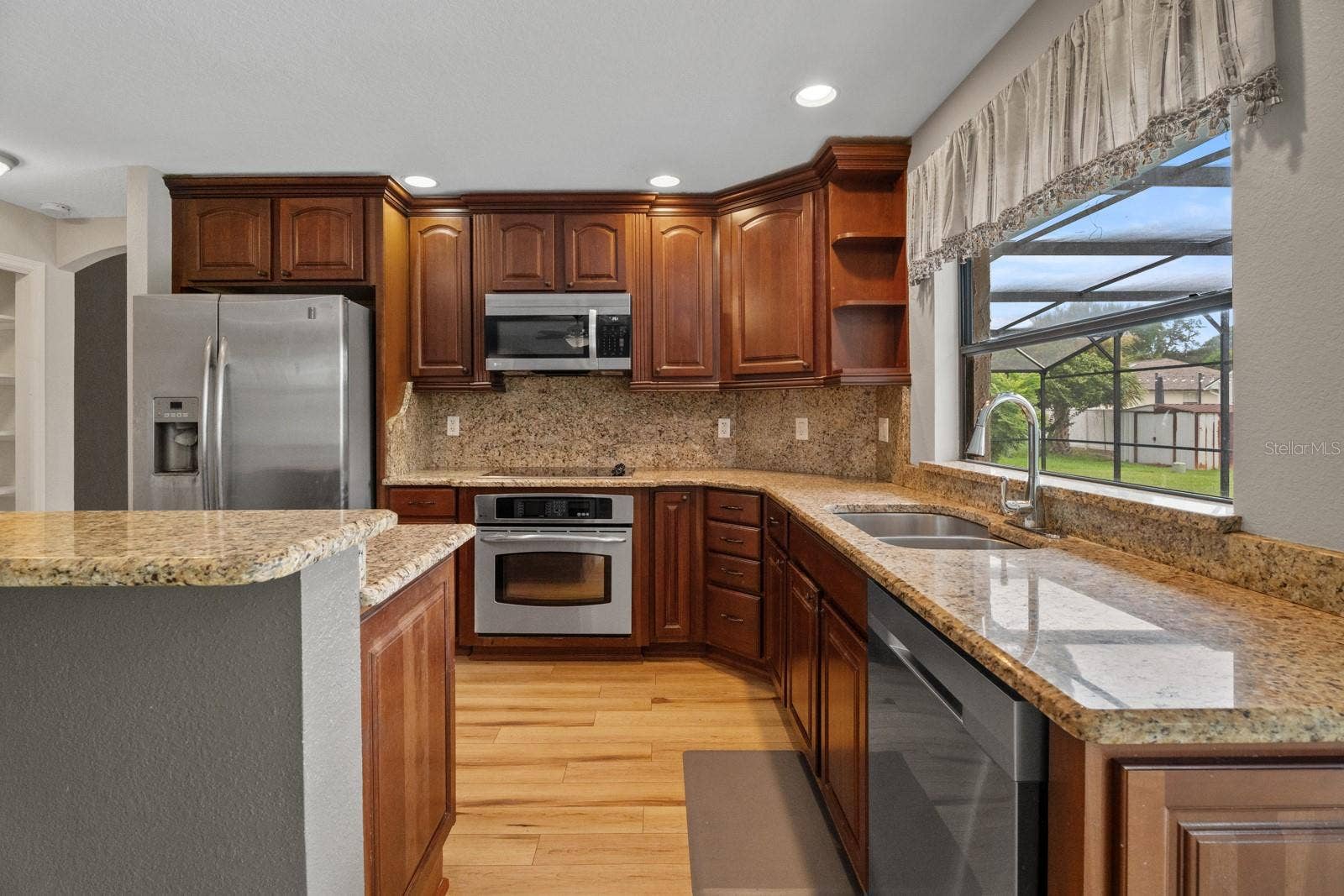 7437 PINEMOUNT DRIVE, Orlando, FL 32819