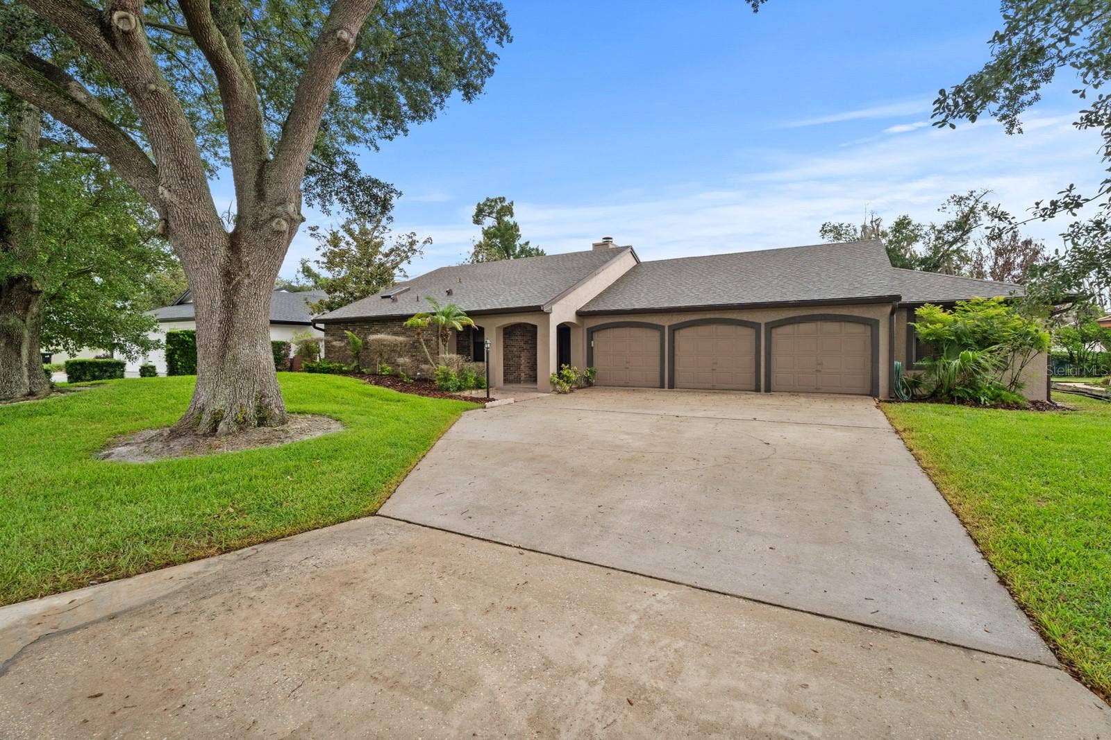 7437 PINEMOUNT DRIVE, Orlando, FL 32819