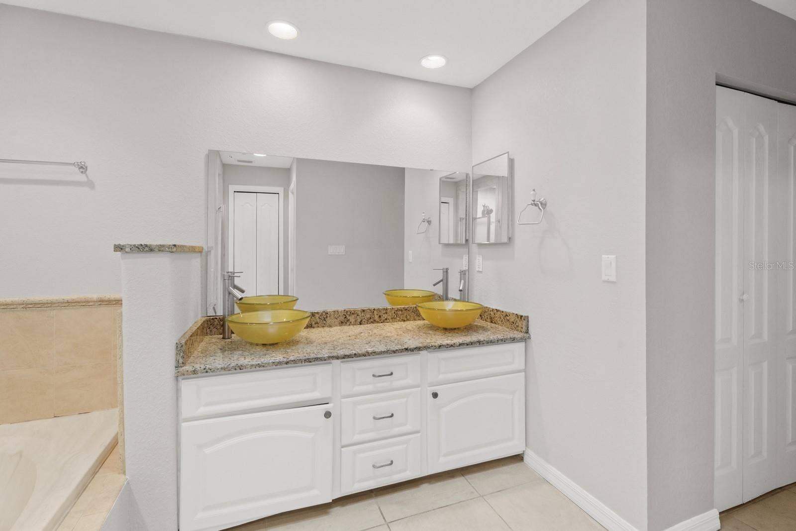 7437 PINEMOUNT DRIVE, Orlando, FL 32819