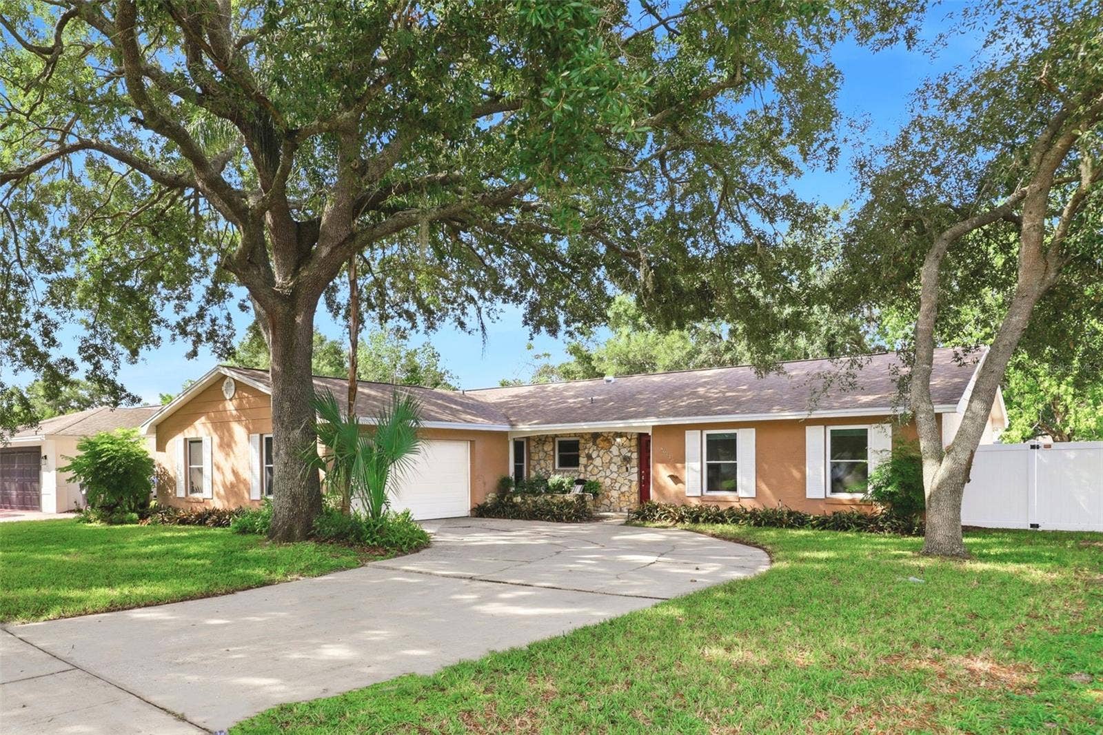 8614 SANDBERRY BLVD, Orlando, FL 32819 8614 SANDBERRY BLVD, Orlando, FL 32819