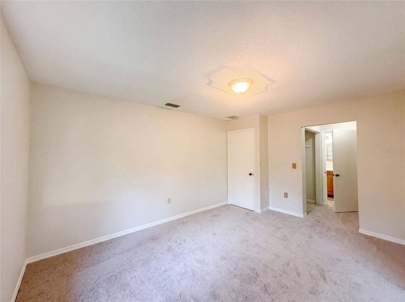 5750 NW 55TH AVENUE, Ocala, FL 34482 5750 NW 55TH AVENUE, Ocala, FL 34482