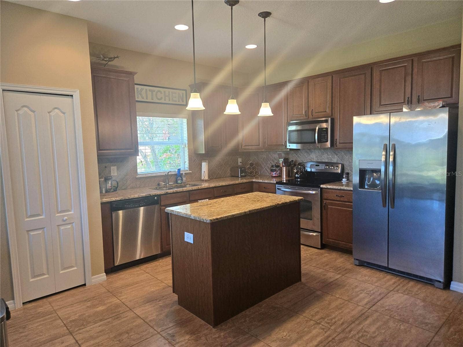 8451 KARPEAL DRIVE, Sarasota, FL 34238 8451 KARPEAL DRIVE, Sarasota, FL 34238