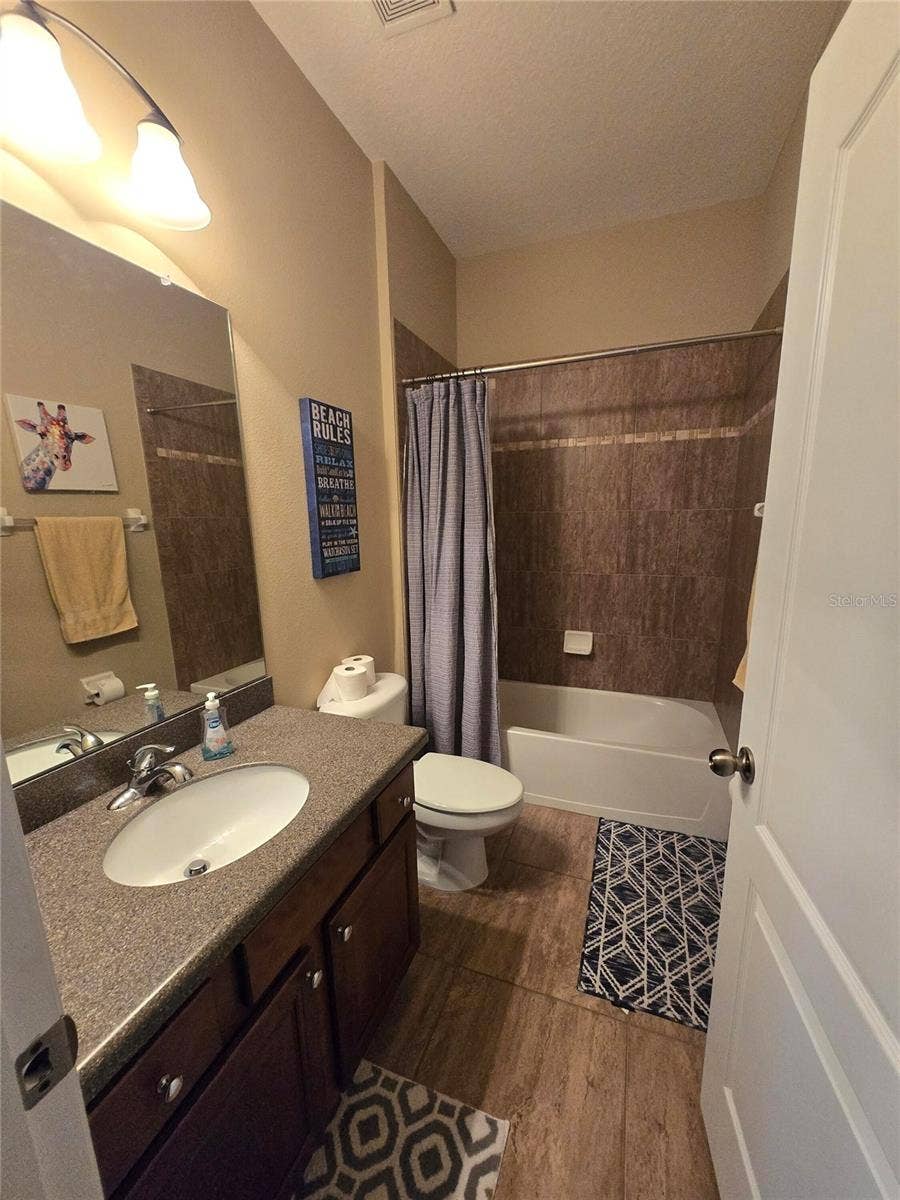 8451 KARPEAL DRIVE, Sarasota, FL 34238 8451 KARPEAL DRIVE, Sarasota, FL 34238