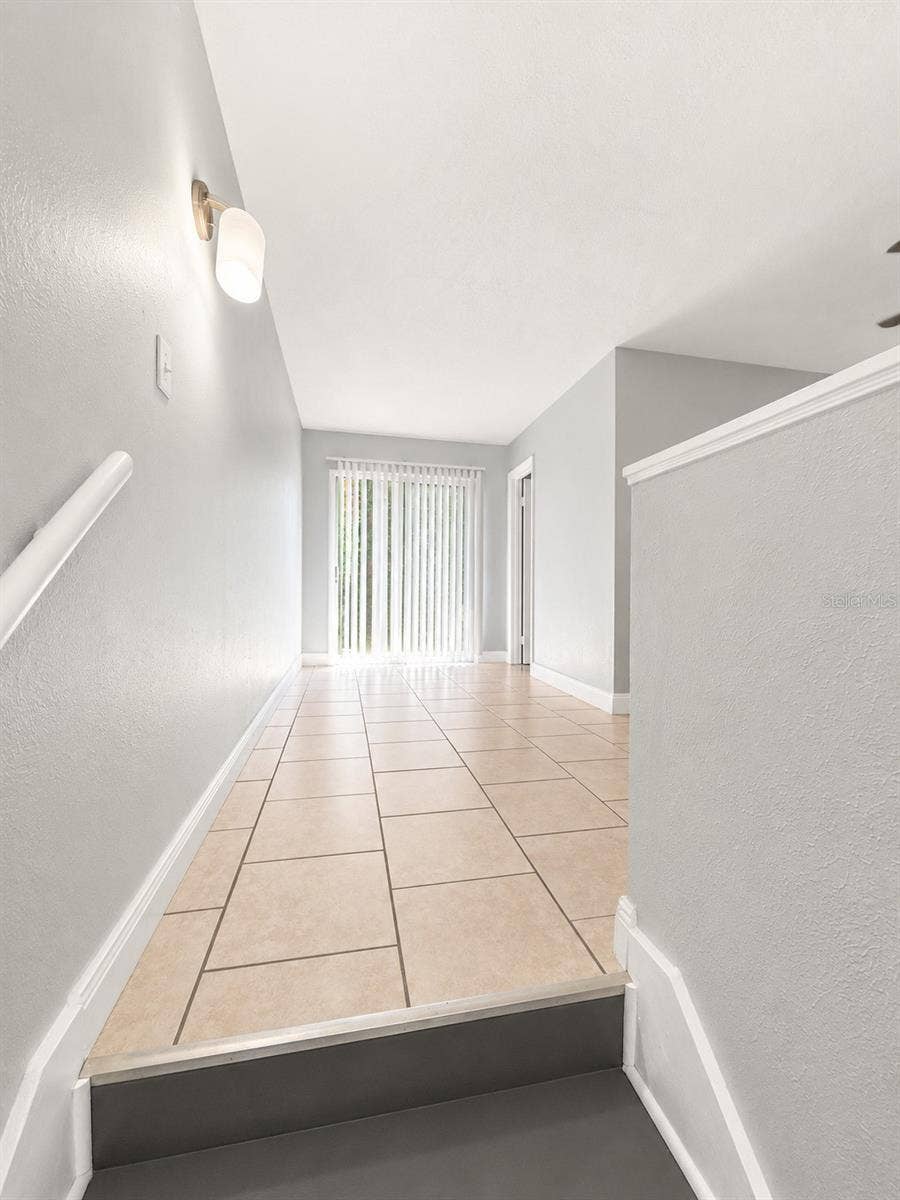 4001 WOODFERN DRIVE, #C1, Orlando, FL 32839 Top of Stairs