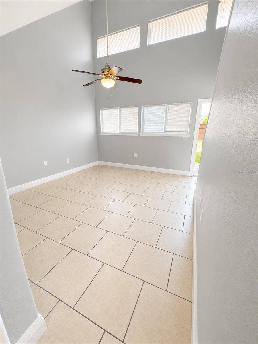 4001 WOODFERN DRIVE, #C1, Orlando, FL 32839 Living Room