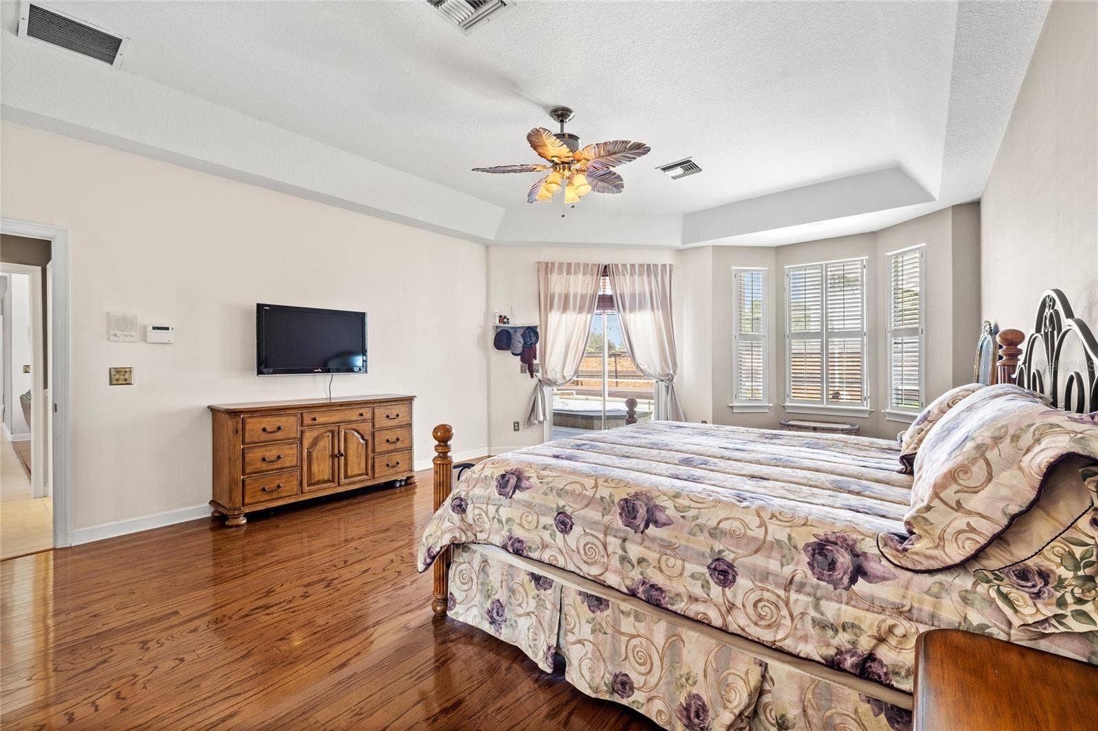 5713 LIBERTY GARDEN COURT, Orlando, FL 32819 5713 LIBERTY GARDEN COURT, Orlando, FL 32819