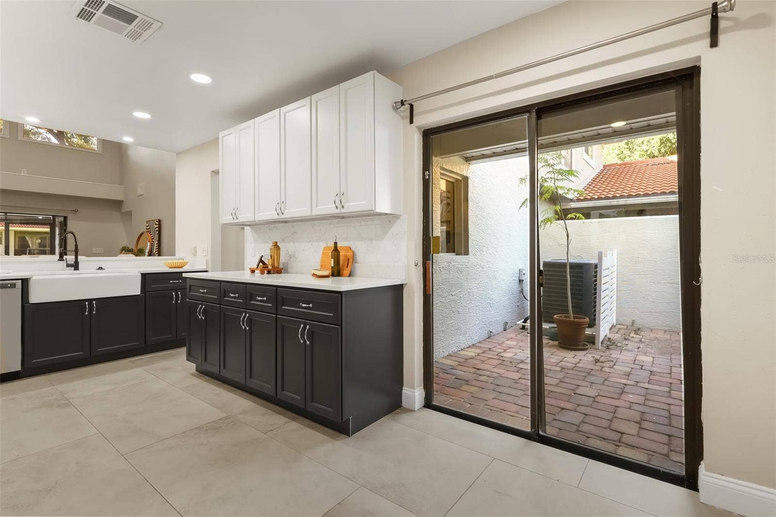 8209 SANDPOINT BOULEVARD, Orlando, FL 32819
