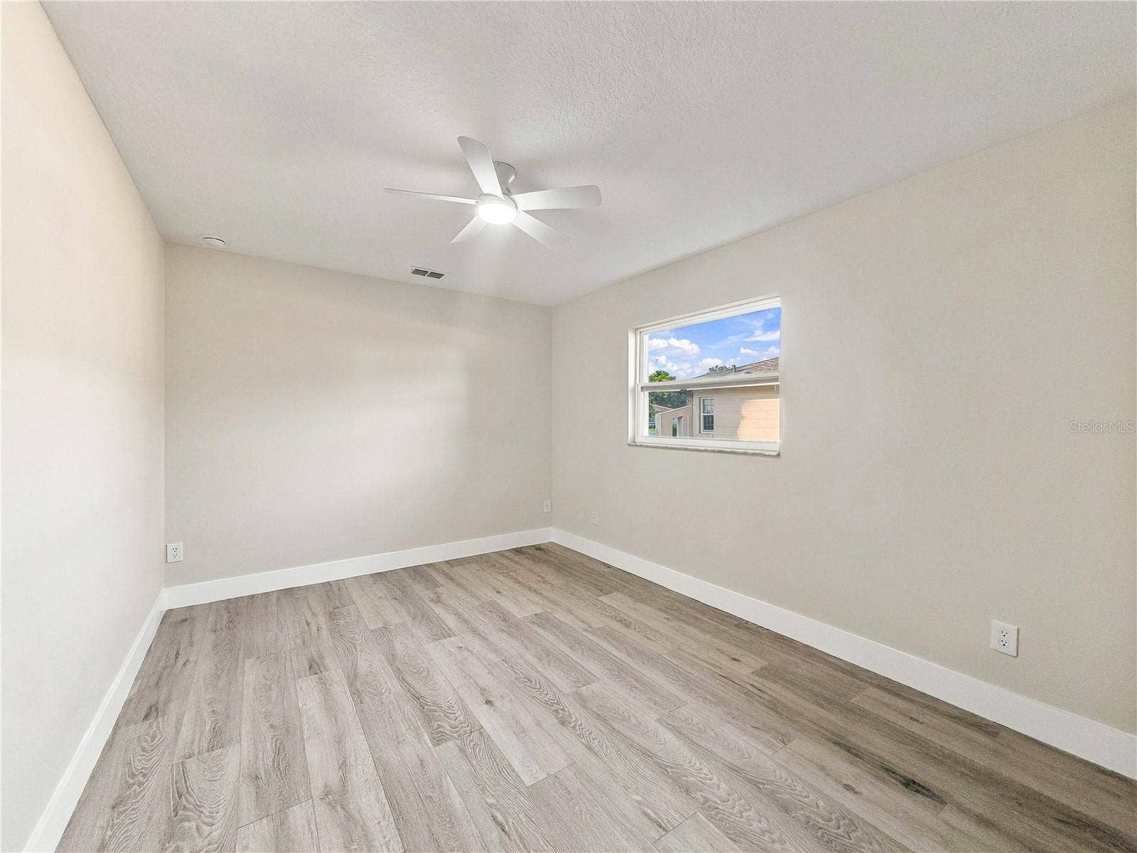 7015 CRESTLAKE DRIVE, Orlando, FL 32819 7015 CRESTLAKE DRIVE, Orlando, FL 32819