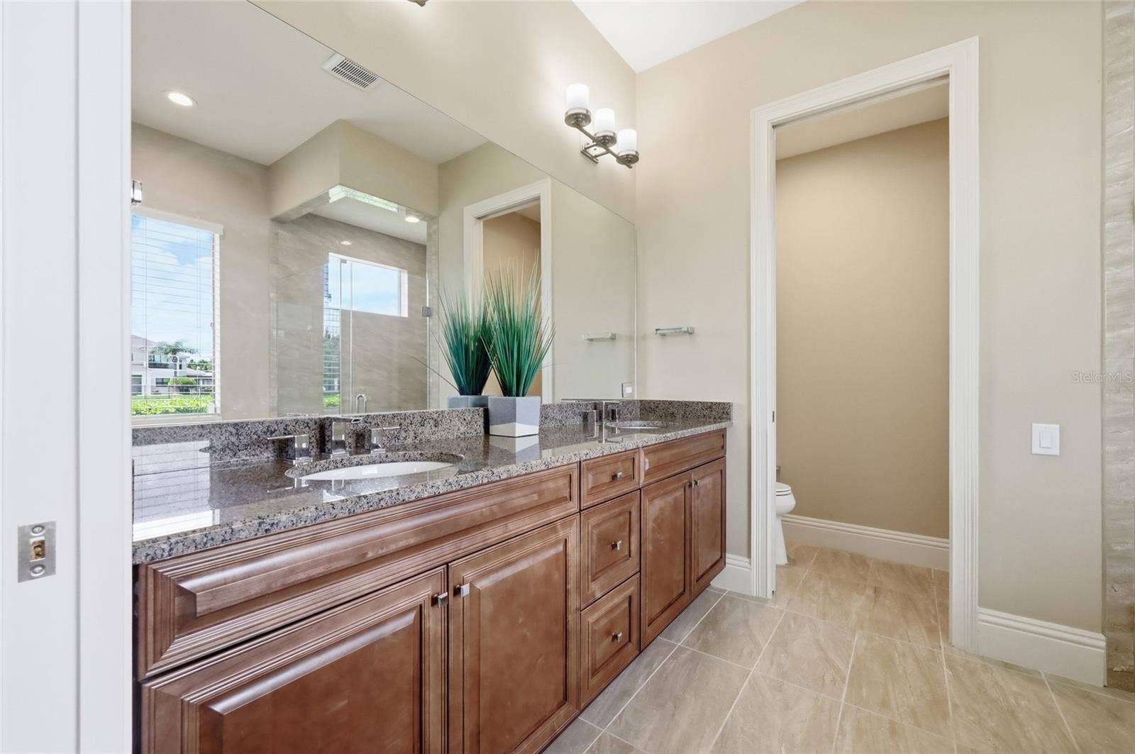12102 MONTALCINO CIRCLE, Windermere, FL 34786 12102 MONTALCINO CIRCLE, Windermere, FL 34786