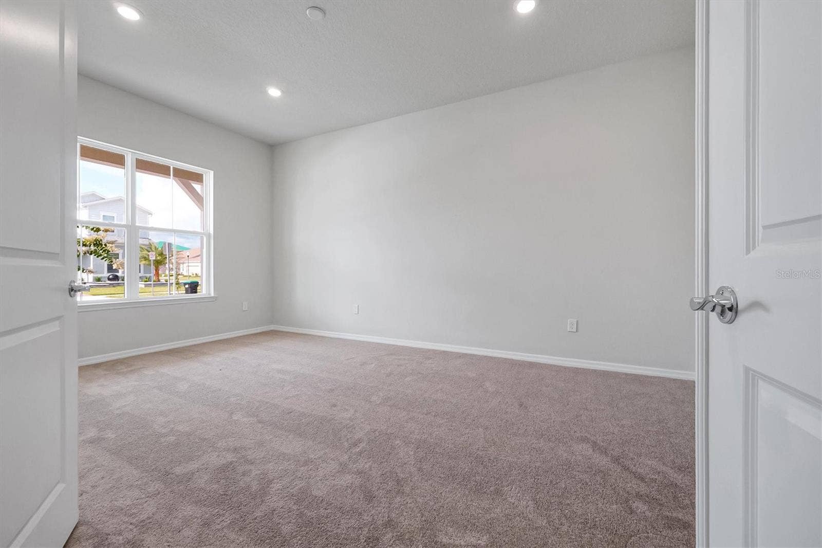 8399 PARK CLIFF WAY, Orlando, FL 32836