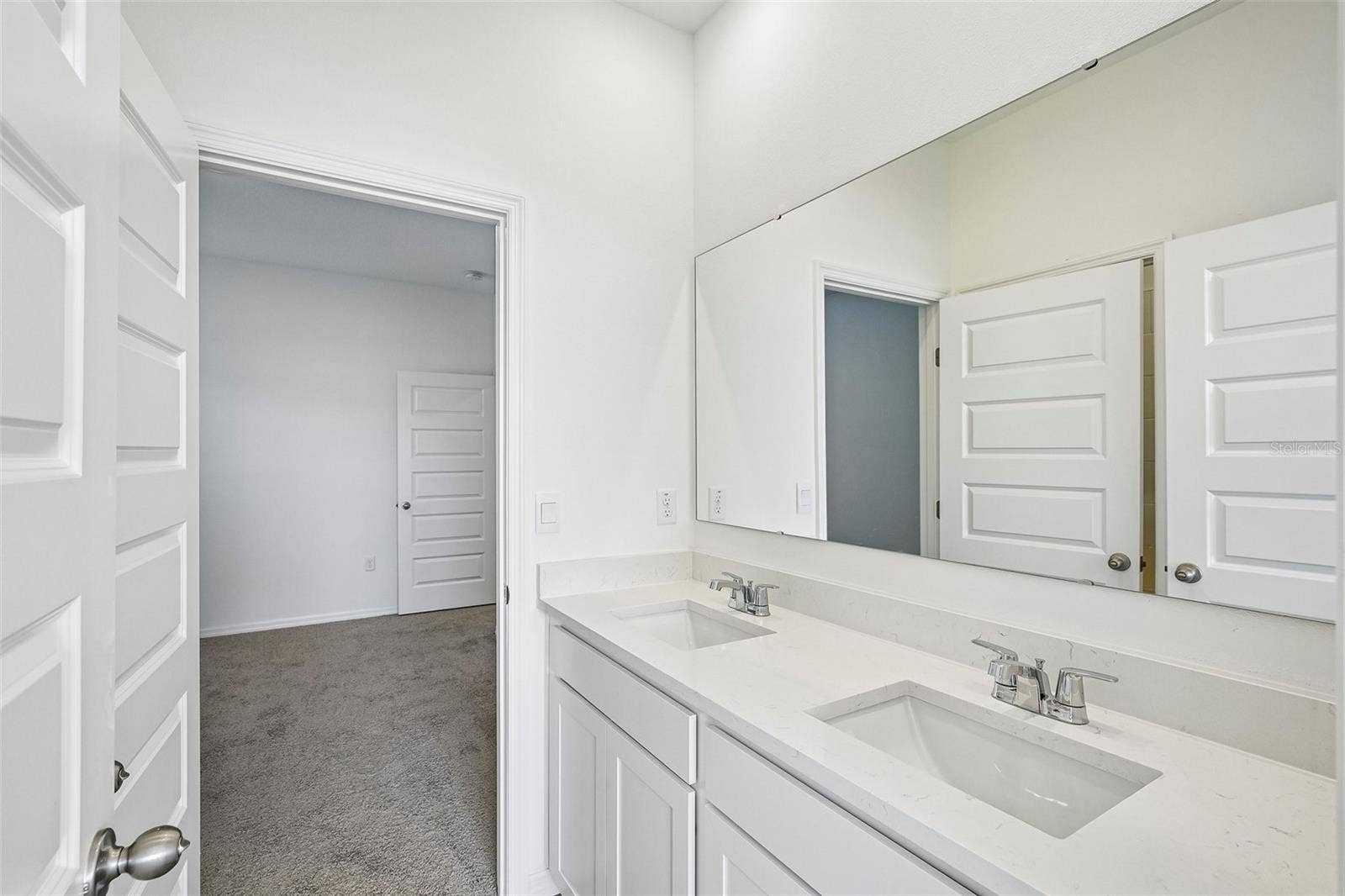 2265 HAMDEN WAY, Mount Dora, FL 32757 2265 HAMDEN WAY, Mount Dora, FL 32757