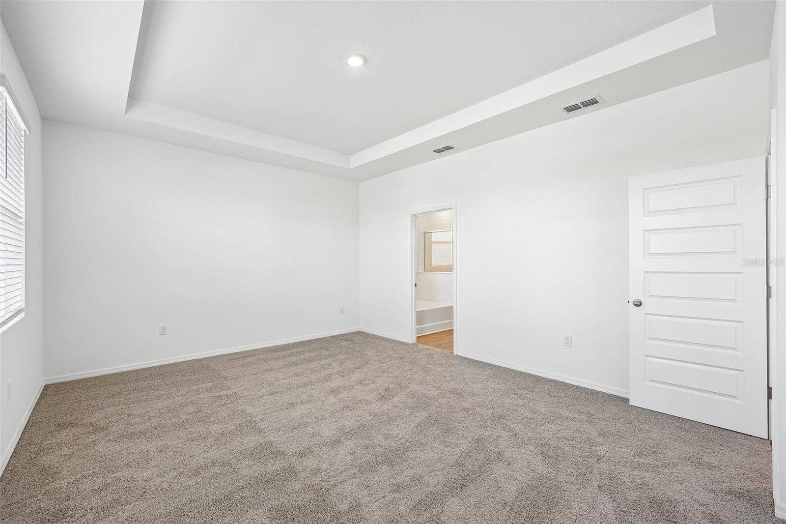 2265 HAMDEN WAY, Mount Dora, FL 32757 2265 HAMDEN WAY, Mount Dora, FL 32757
