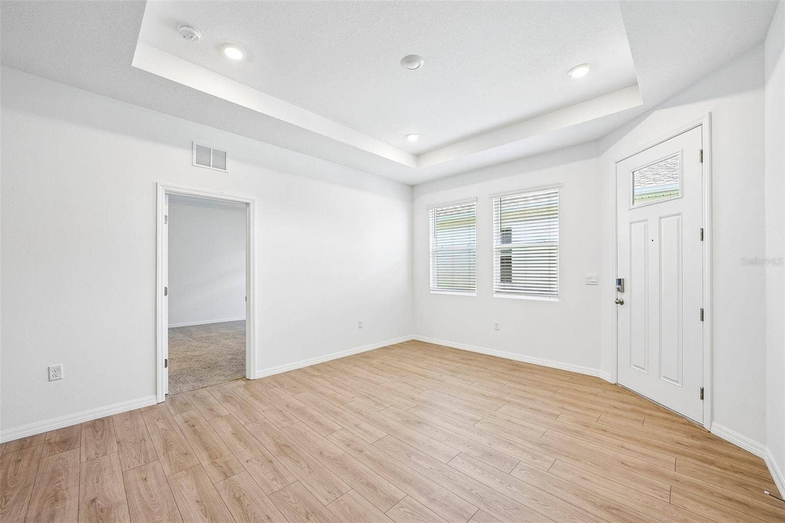2265 HAMDEN WAY, Mount Dora, FL 32757 2265 HAMDEN WAY, Mount Dora, FL 32757