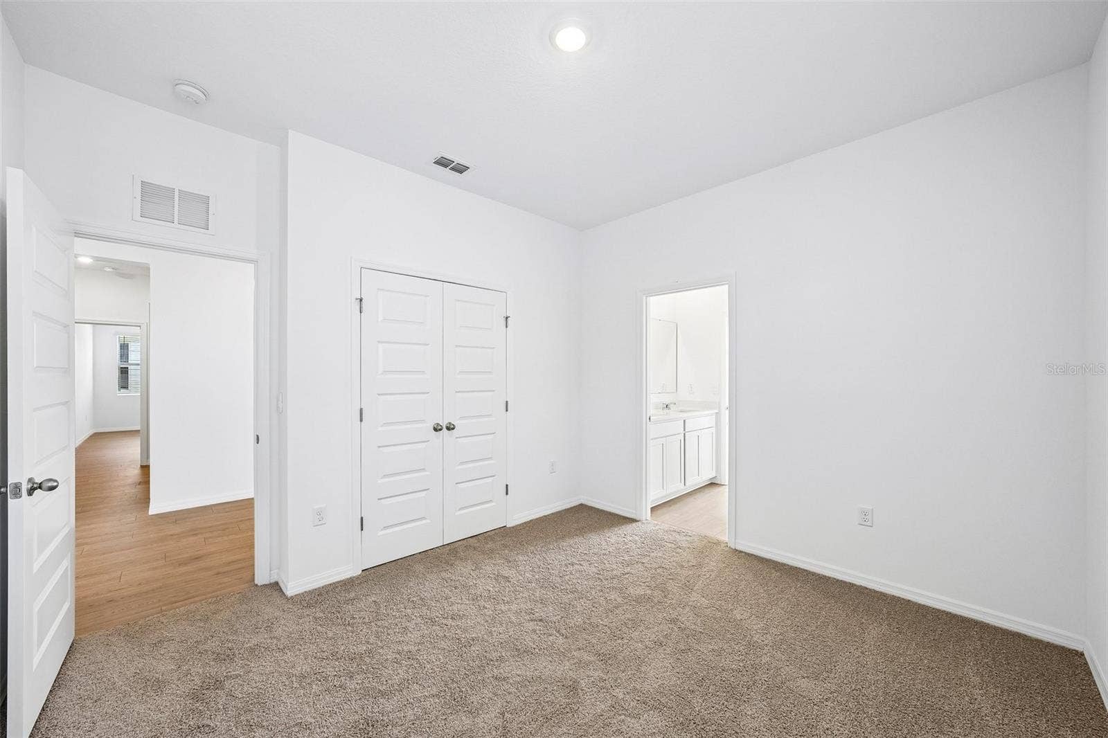 2265 HAMDEN WAY, Mount Dora, FL 32757 2265 HAMDEN WAY, Mount Dora, FL 32757