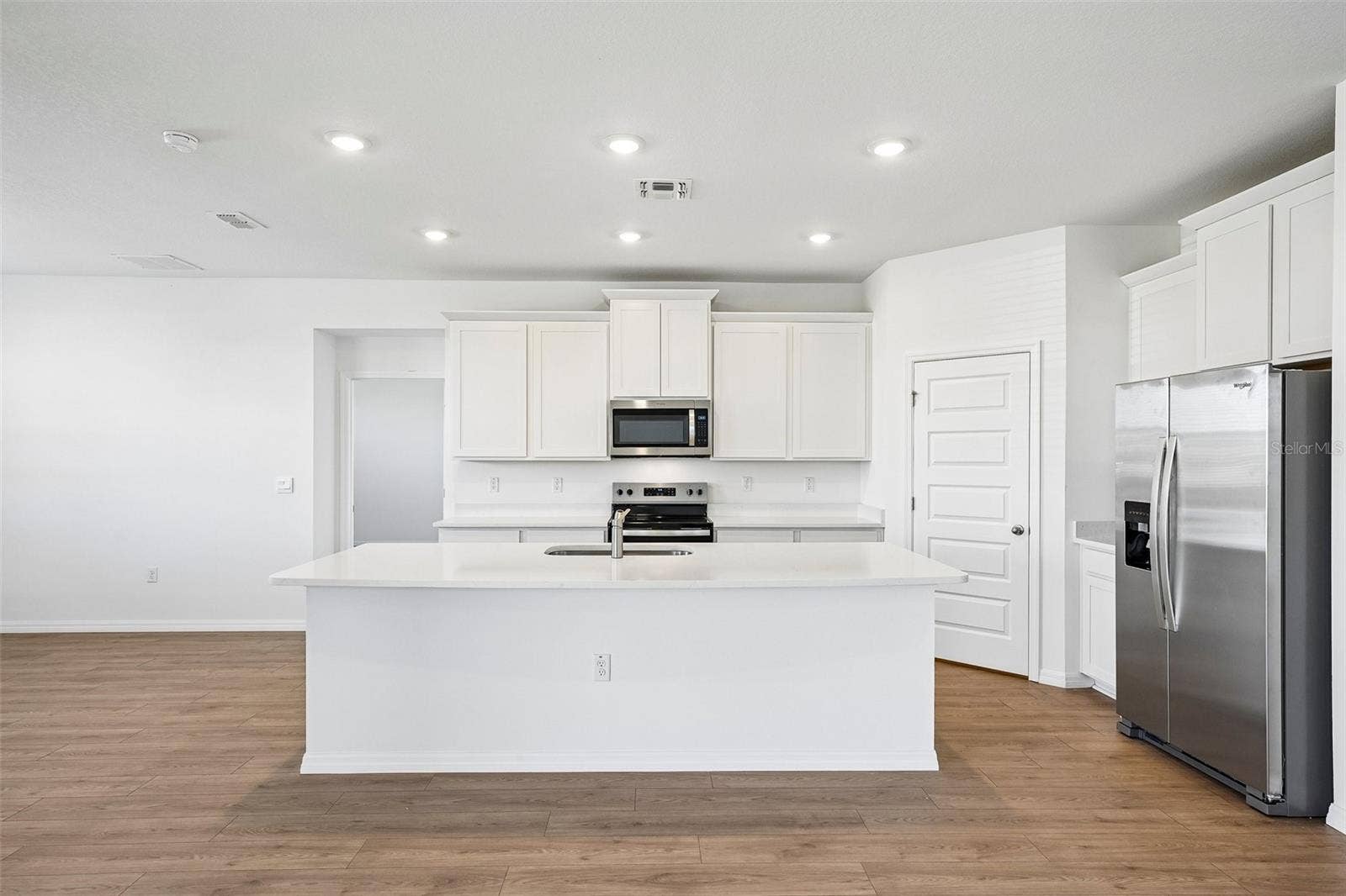 2265 HAMDEN WAY, Mount Dora, FL 32757 2265 HAMDEN WAY, Mount Dora, FL 32757