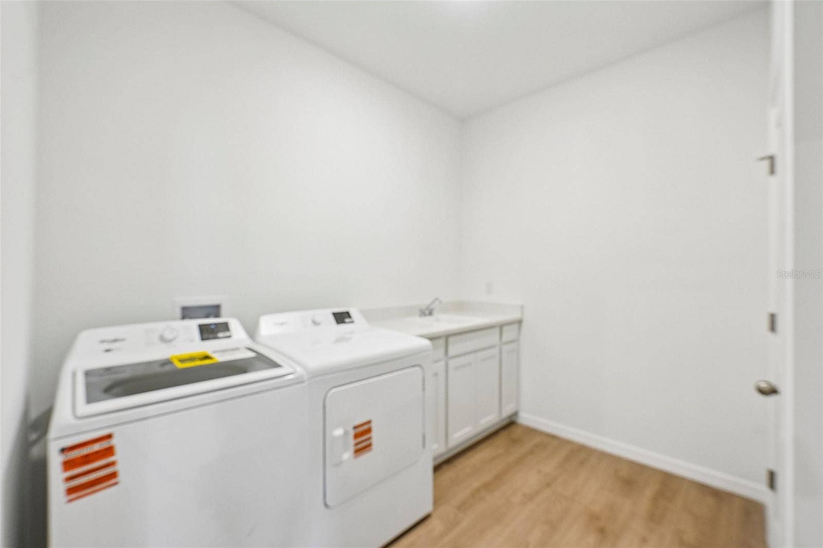 2265 HAMDEN WAY, Mount Dora, FL 32757 2265 HAMDEN WAY, Mount Dora, FL 32757