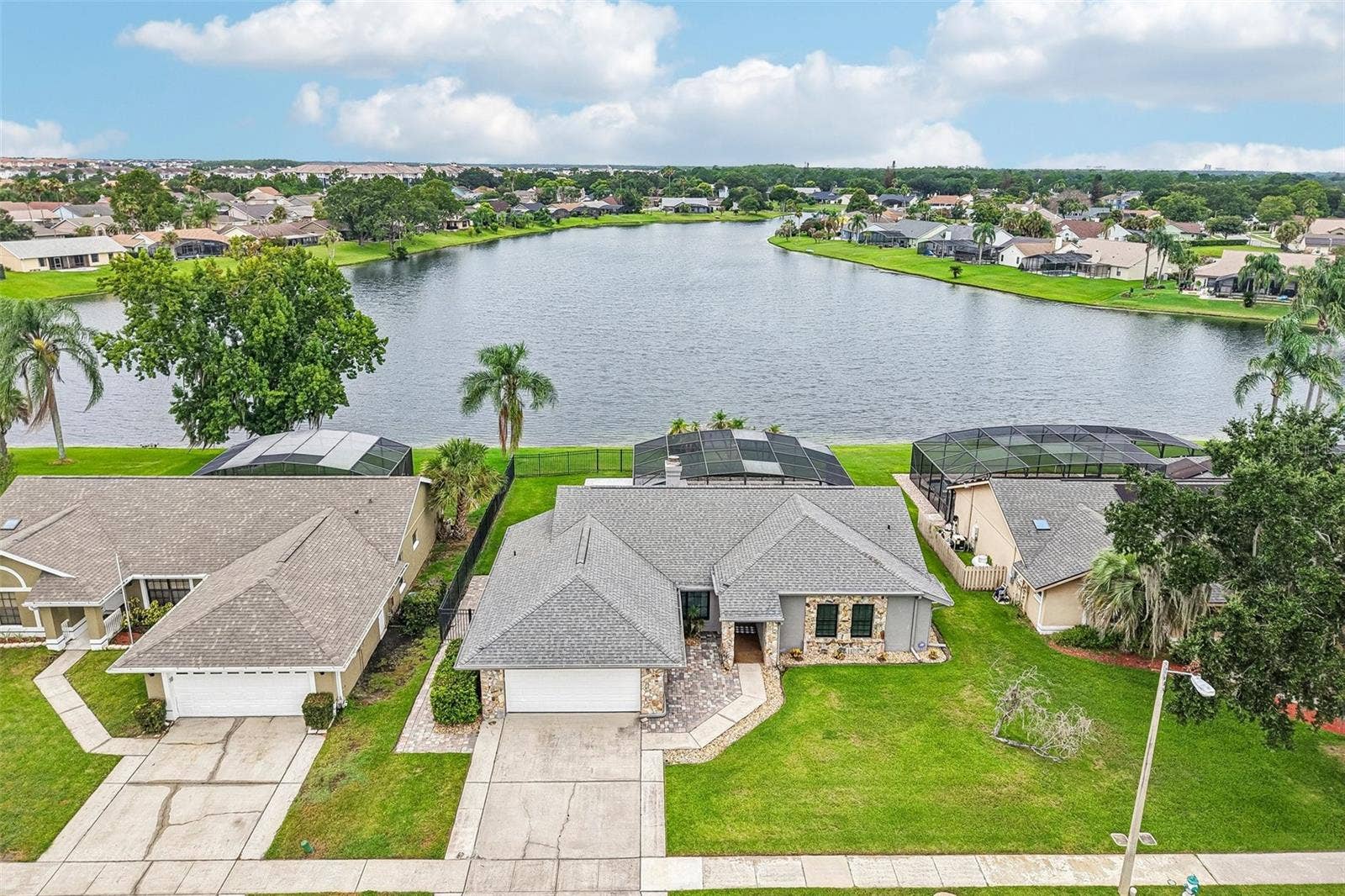 14636 EAGLES CROSSING DRIVE, Orlando, FL 32837 Just listed for the first time ever