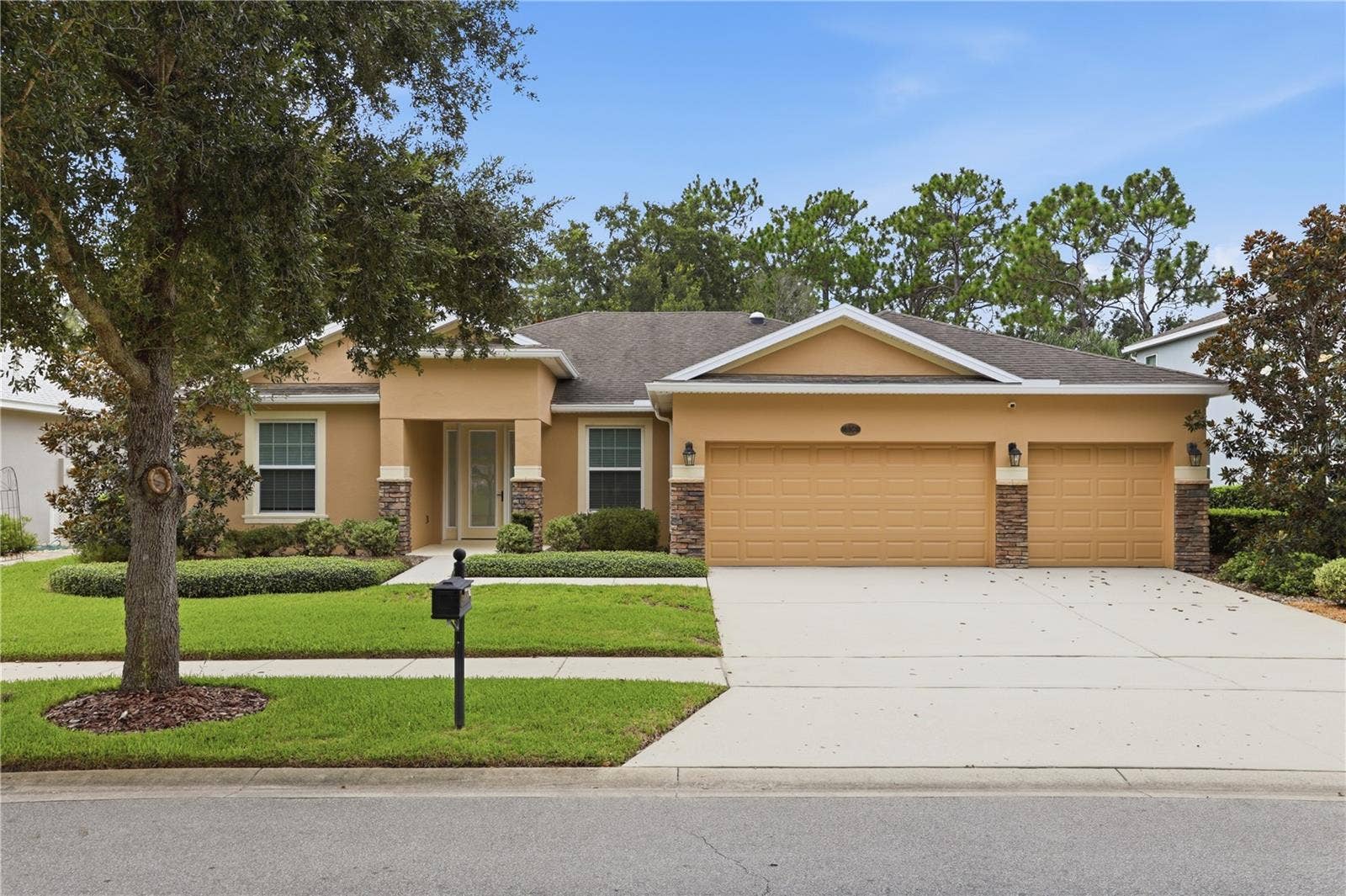 308 W VICTORIA TRAILS BOULEVARD, DeLand, FL 32724 308 W VICTORIA TRAILS BOULEVARD, DeLand, FL 32724