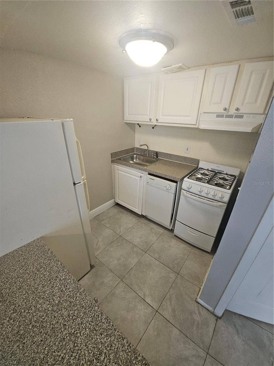 125 WATER FRONT WAY, #130, Altamonte Springs, FL 32701