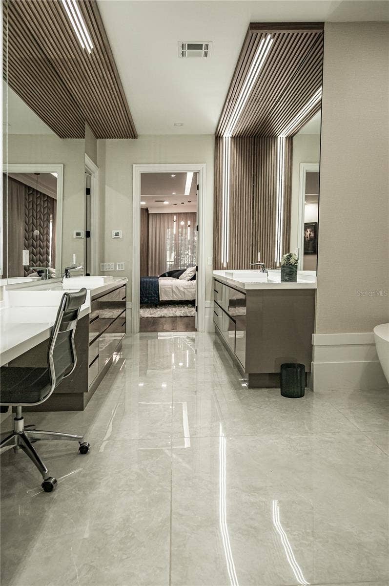 6719 VALHALLA WAY, Windermere, FL 34786 Master Bathroom