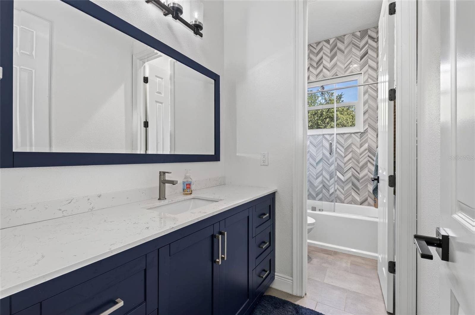 9904 BRENTFORD COURT, Windermere, FL 34786 9904 BRENTFORD COURT, Windermere, FL 34786