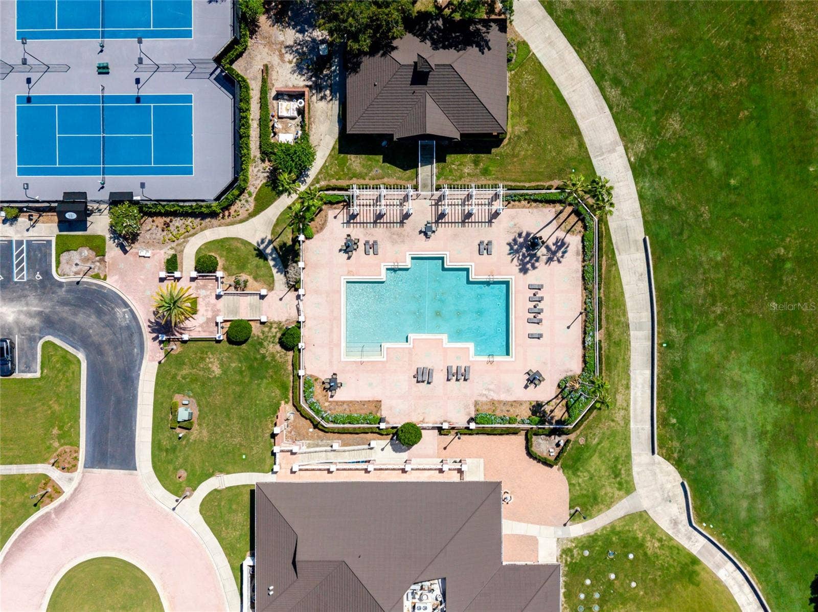 9904 BRENTFORD COURT, Windermere, FL 34786 9904 BRENTFORD COURT, Windermere, FL 34786