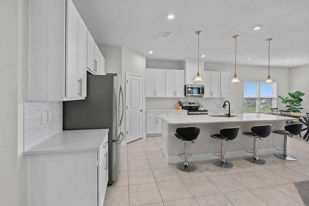 1193 WHISPERING LANE, Minneola, FL 34715