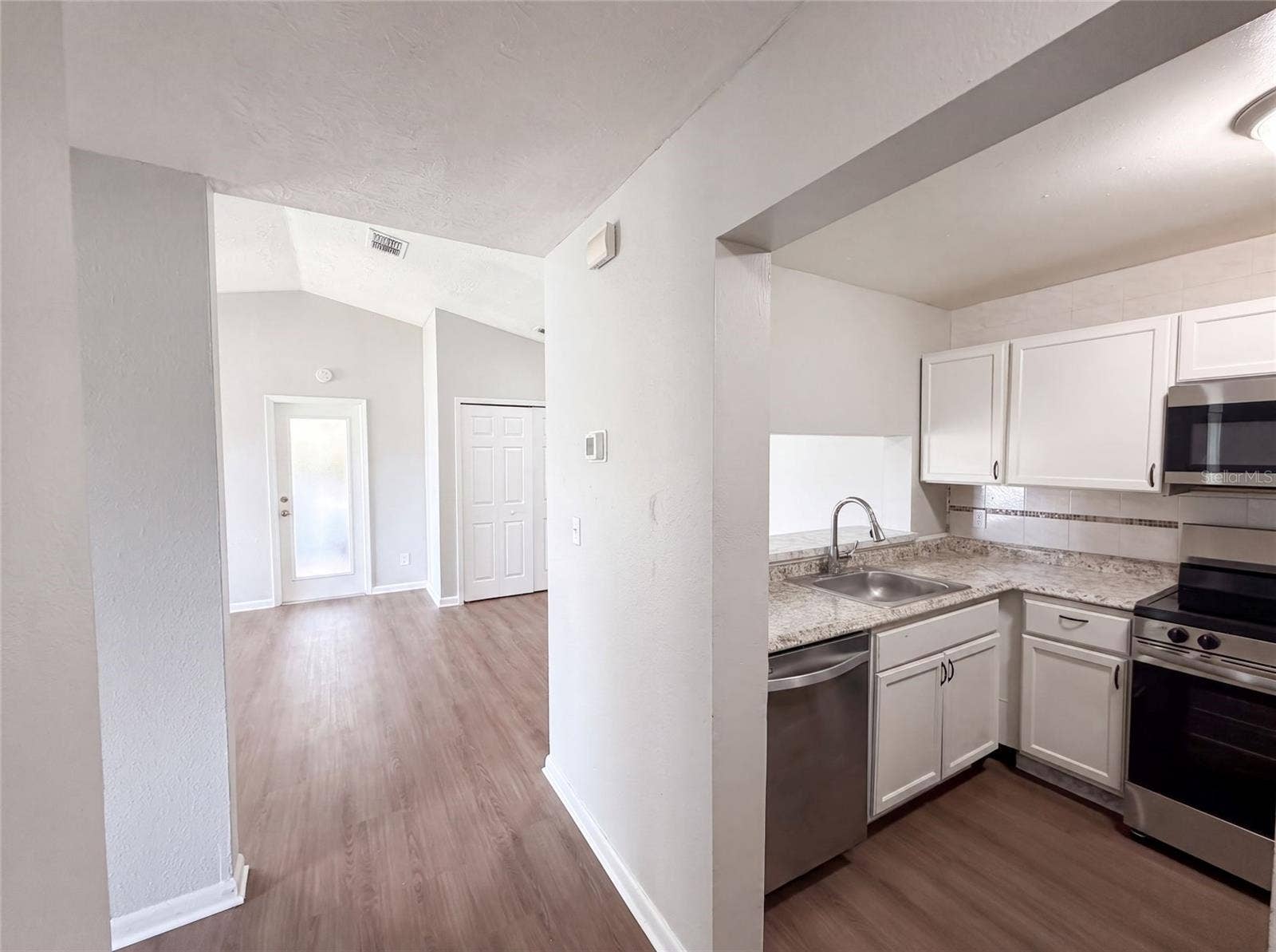 5213 VIA HACIENDA CIRCLE, #307, Orlando, FL 32839 5213 VIA HACIENDA CIRCLE, #307, Orlando, FL 32839