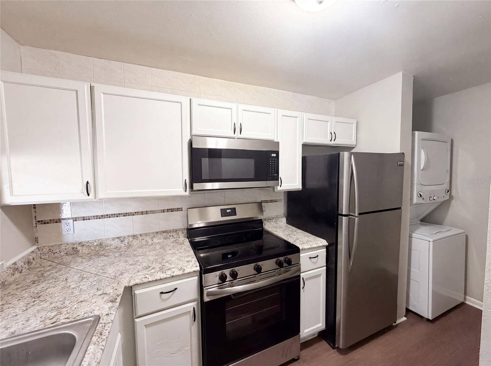 5213 VIA HACIENDA CIRCLE, #307, Orlando, FL 32839 Virtually Staged