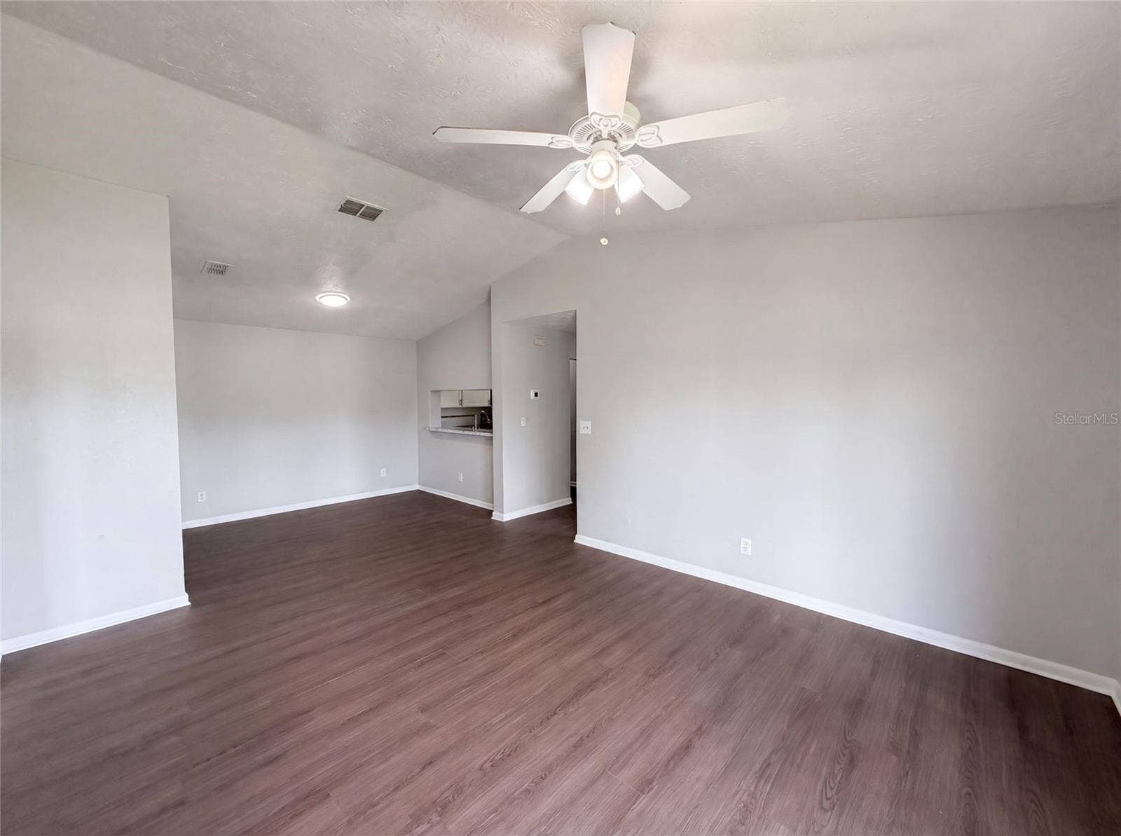 5213 VIA HACIENDA CIRCLE, #307, Orlando, FL 32839 5213 VIA HACIENDA CIRCLE, #307, Orlando, FL 32839