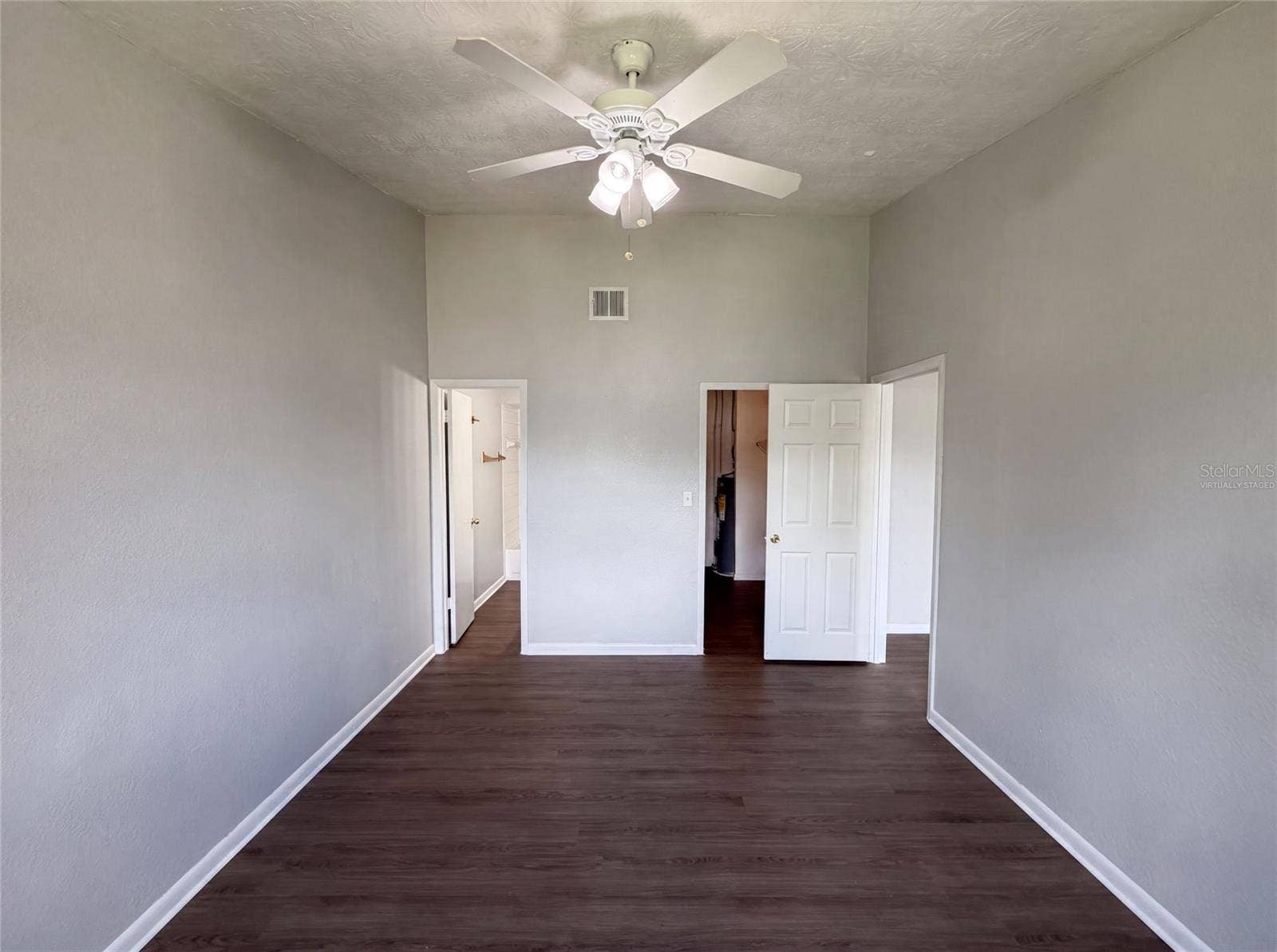 5213 VIA HACIENDA CIRCLE, #307, Orlando, FL 32839 Virtually Staged