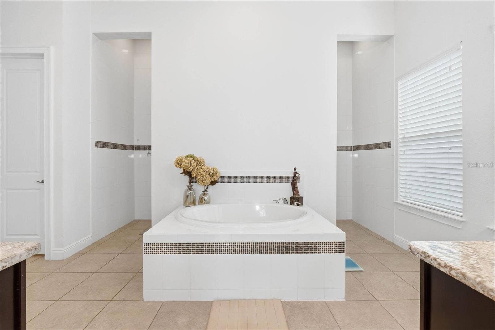 7945 CHILTON DRIVE, Orlando, FL 32836 7945 CHILTON DRIVE, Orlando, FL 32836