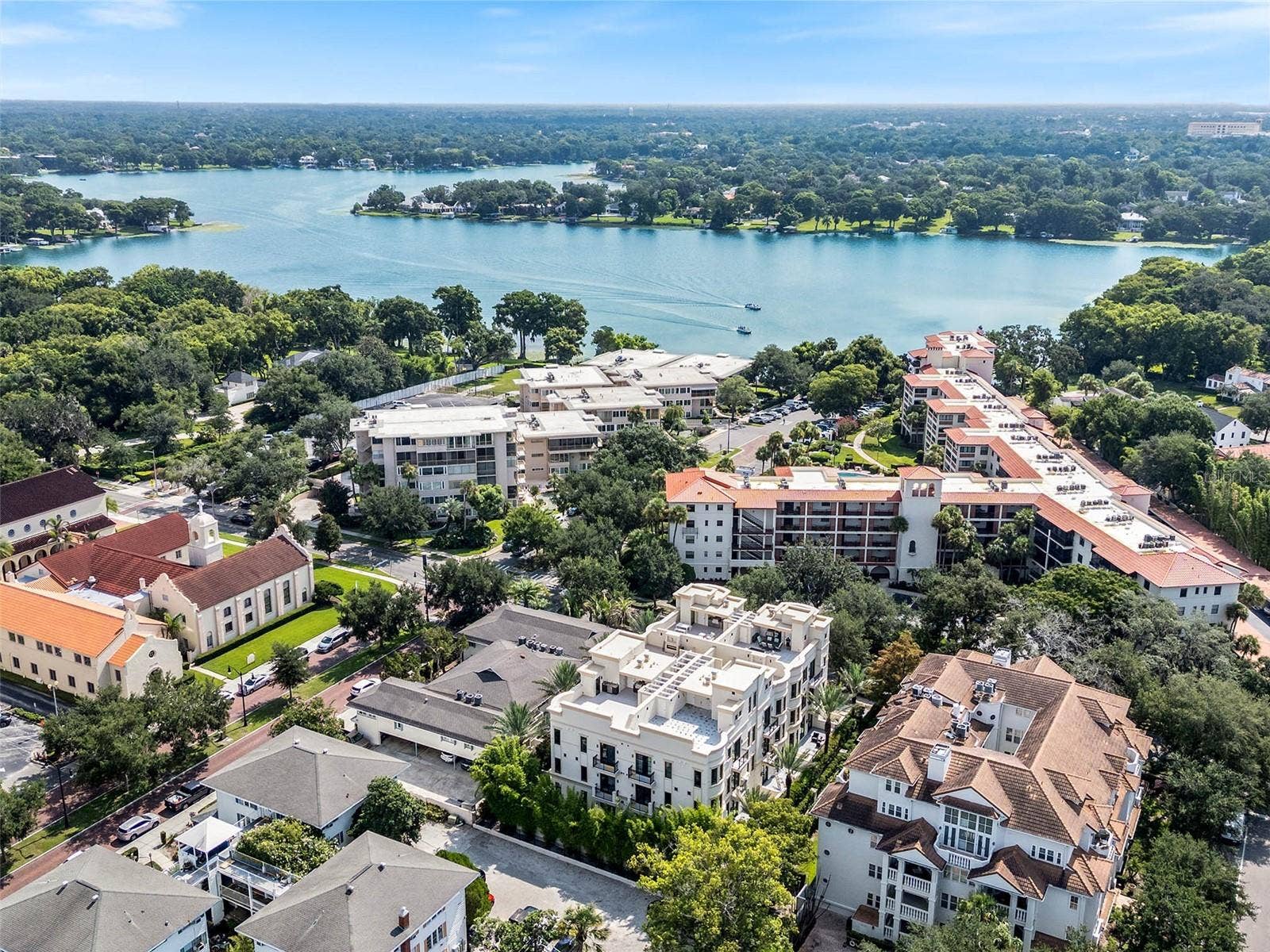 125 S INTERLACHEN AVENUE, #1, Winter Park, FL 32789