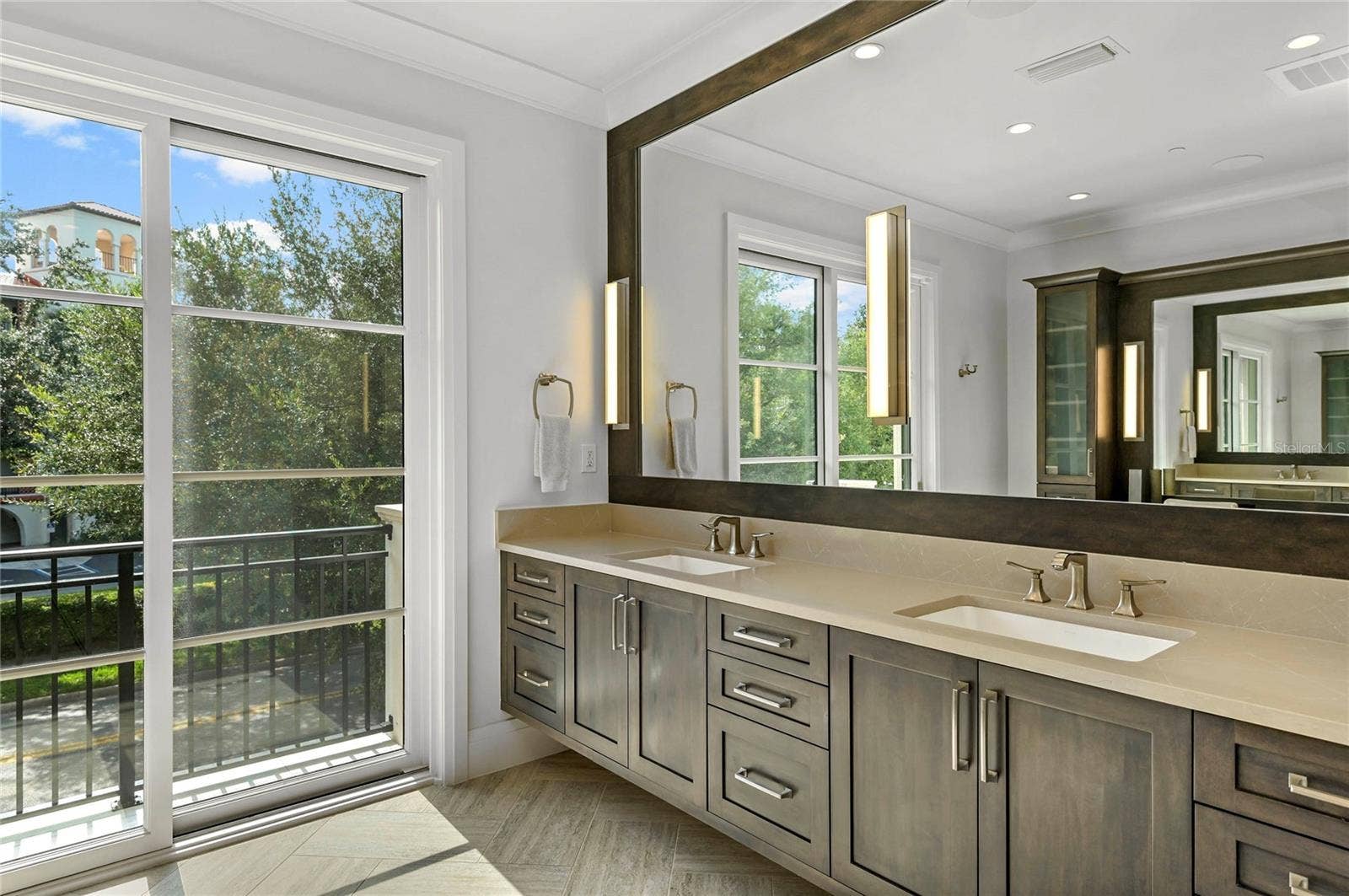 125 S INTERLACHEN AVENUE, #1, Winter Park, FL 32789