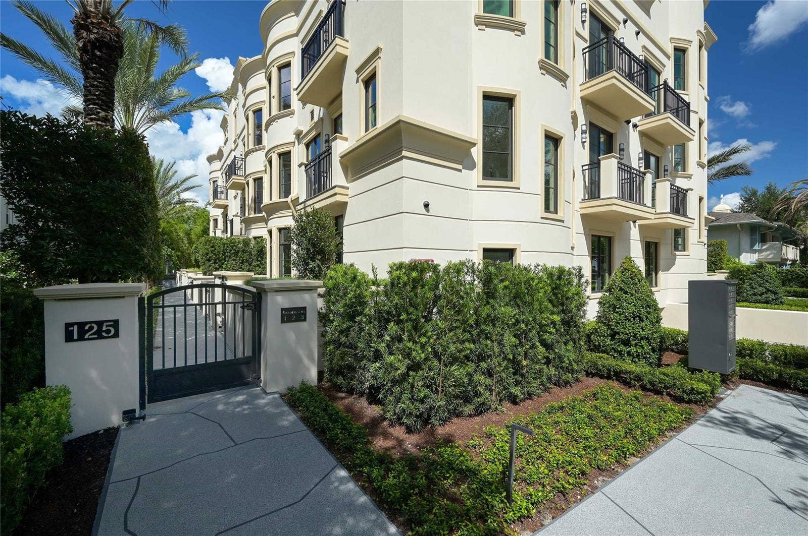 125 S INTERLACHEN AVENUE, #1, Winter Park, FL 32789