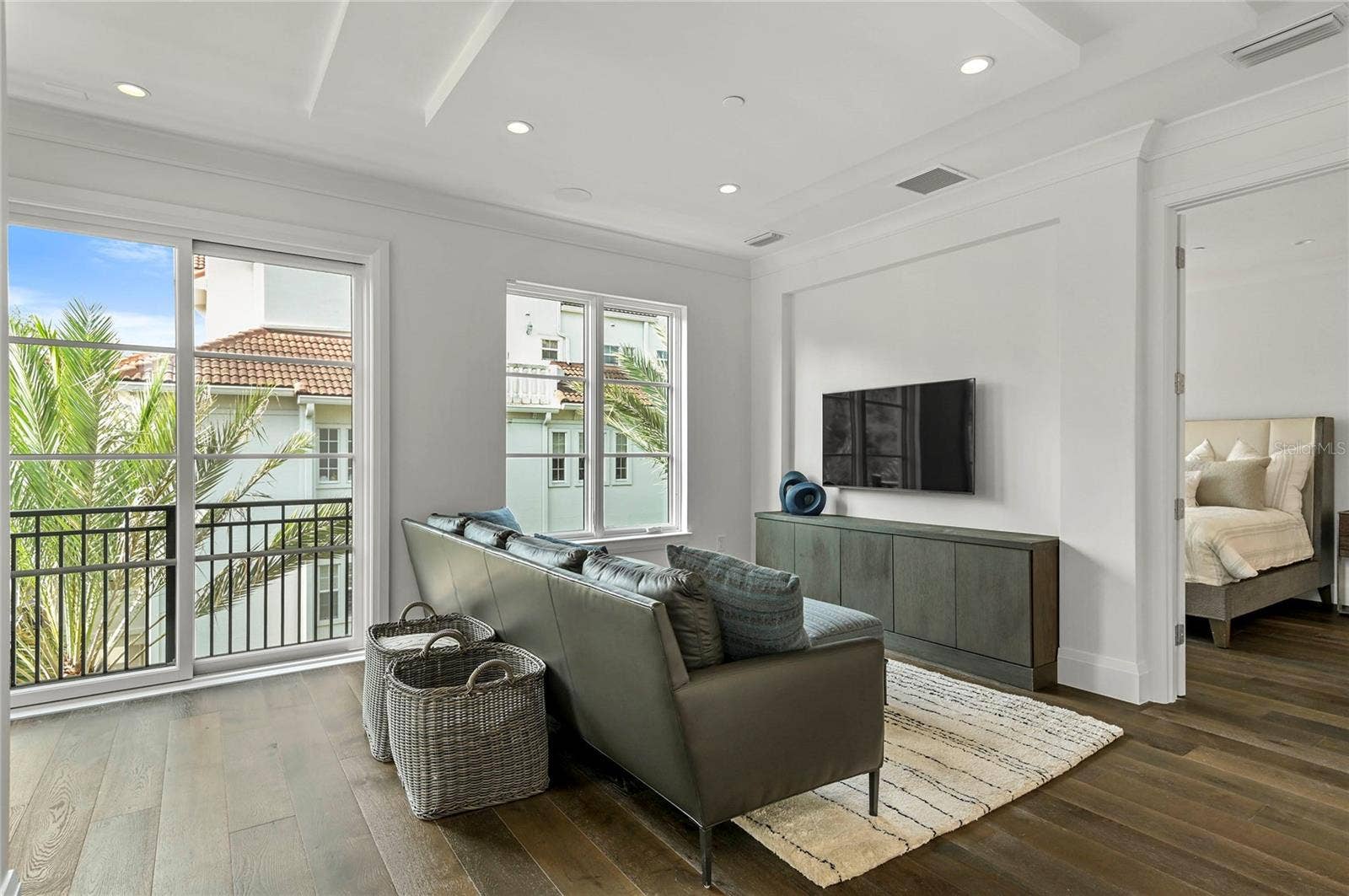 125 S INTERLACHEN AVENUE, #1, Winter Park, FL 32789