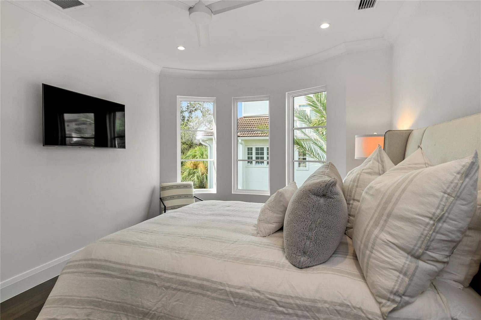 125 S INTERLACHEN AVENUE, #1, Winter Park, FL 32789