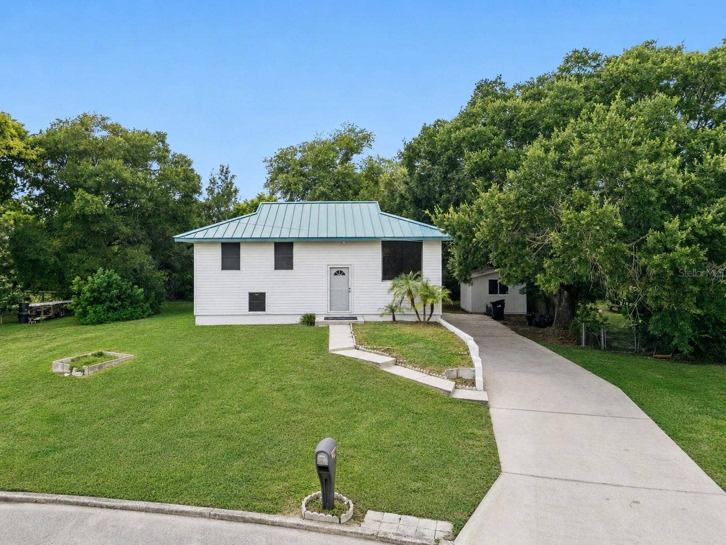 218 LAVENDER COURT, Orlando, FL 32807 218 LAVENDER COURT, Orlando, FL 32807